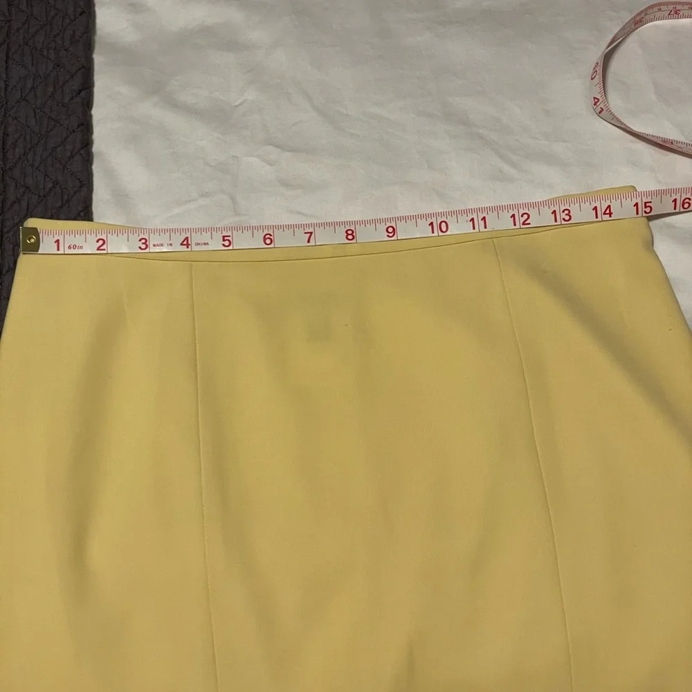 Moschino Cheap and Chic Yellow Skirt Size: 42